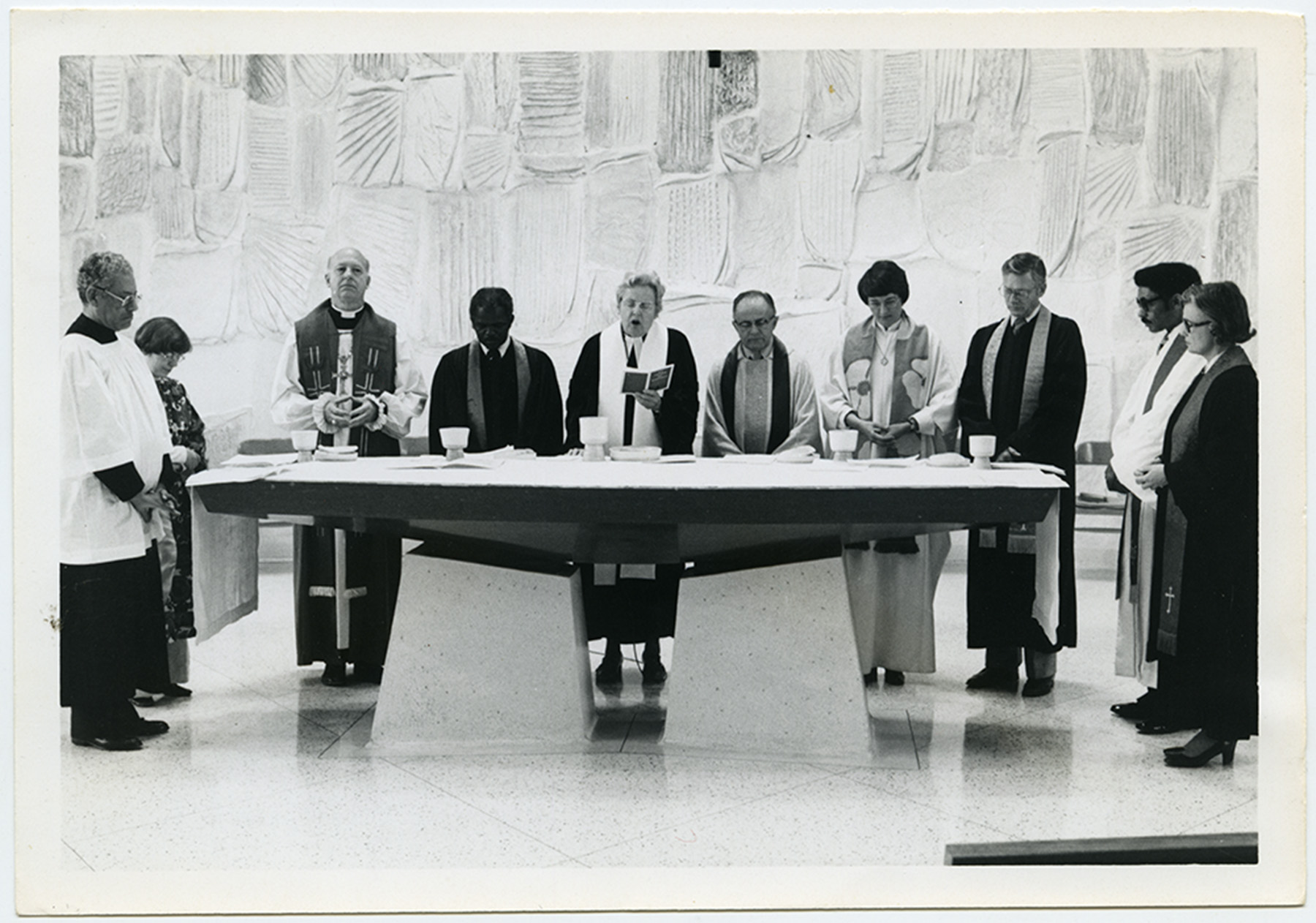 Rachel Henderlite leading an ecumenical service, 1976. [Pearl: 139389].
